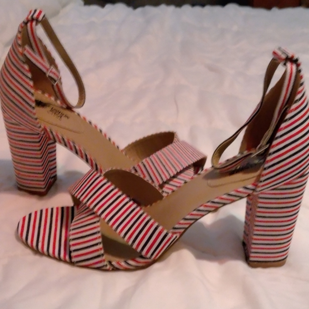 Cushion walk heels